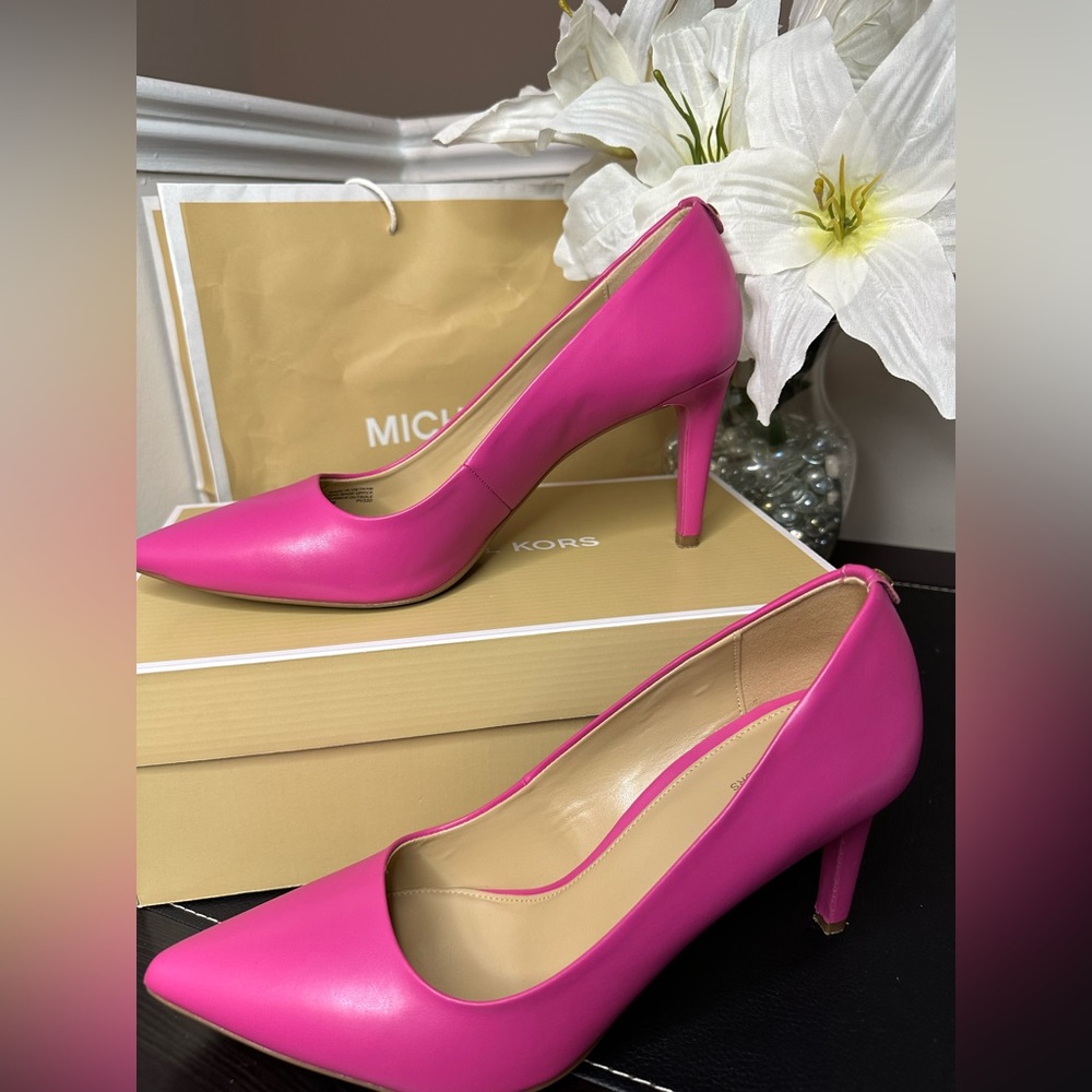Michael Michael Kors Dorothy Flex French pink women’s pump - Picture 1 of 17